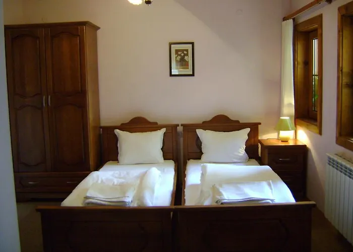 Hotel Todorini Kashti 2*